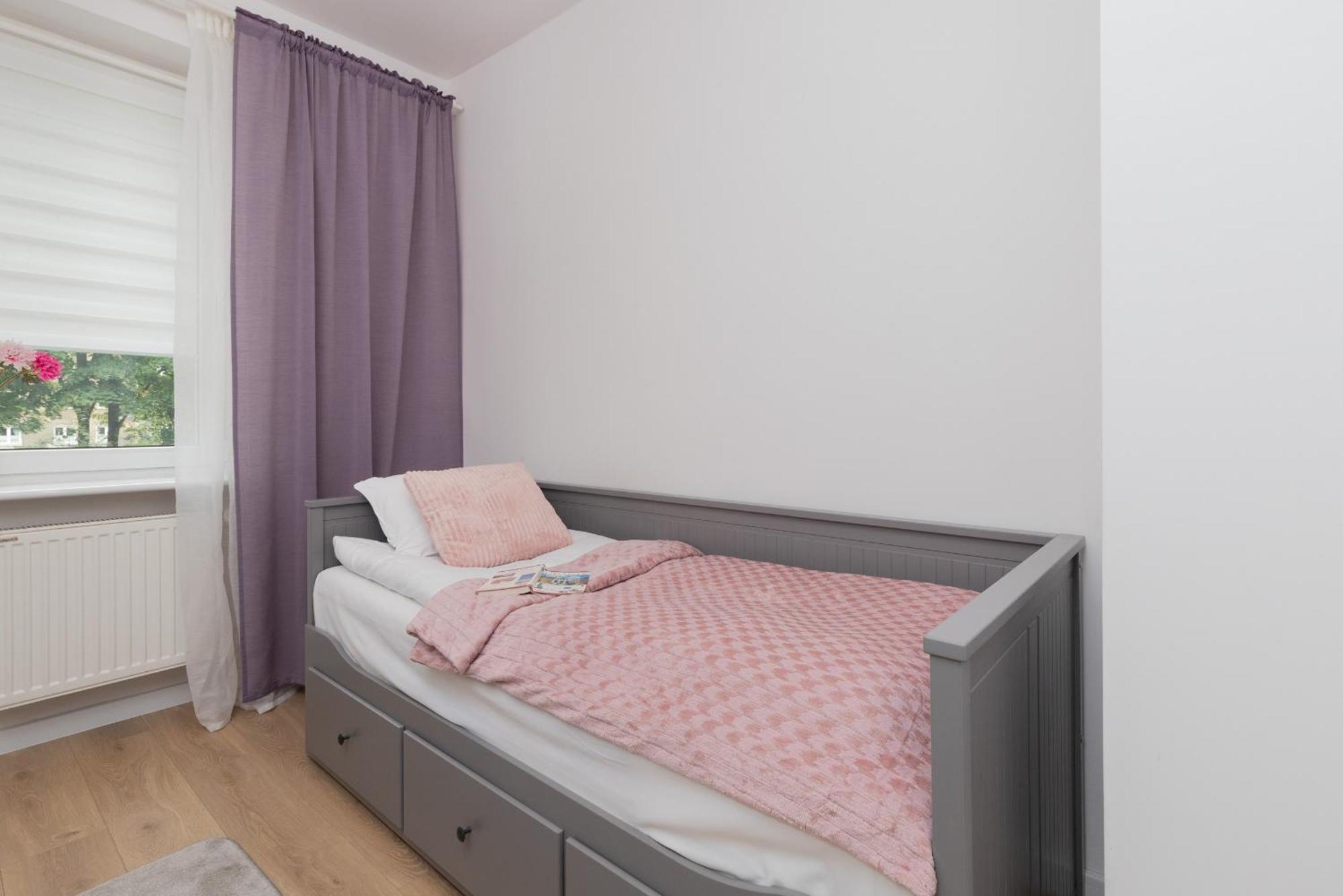 Apartament Beautiful & Comfortable Spacious In By Renters