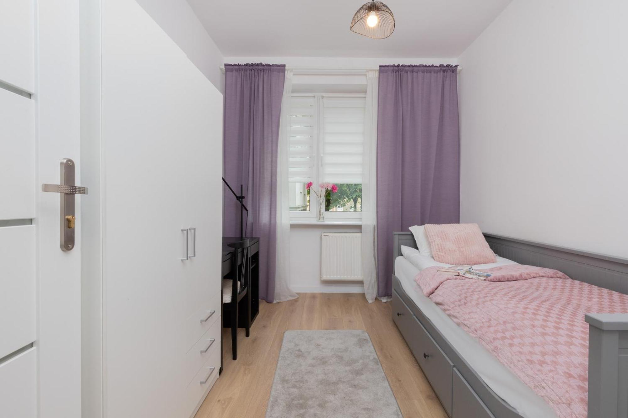 Apartament Beautiful & Comfortable Spacious In By Renters